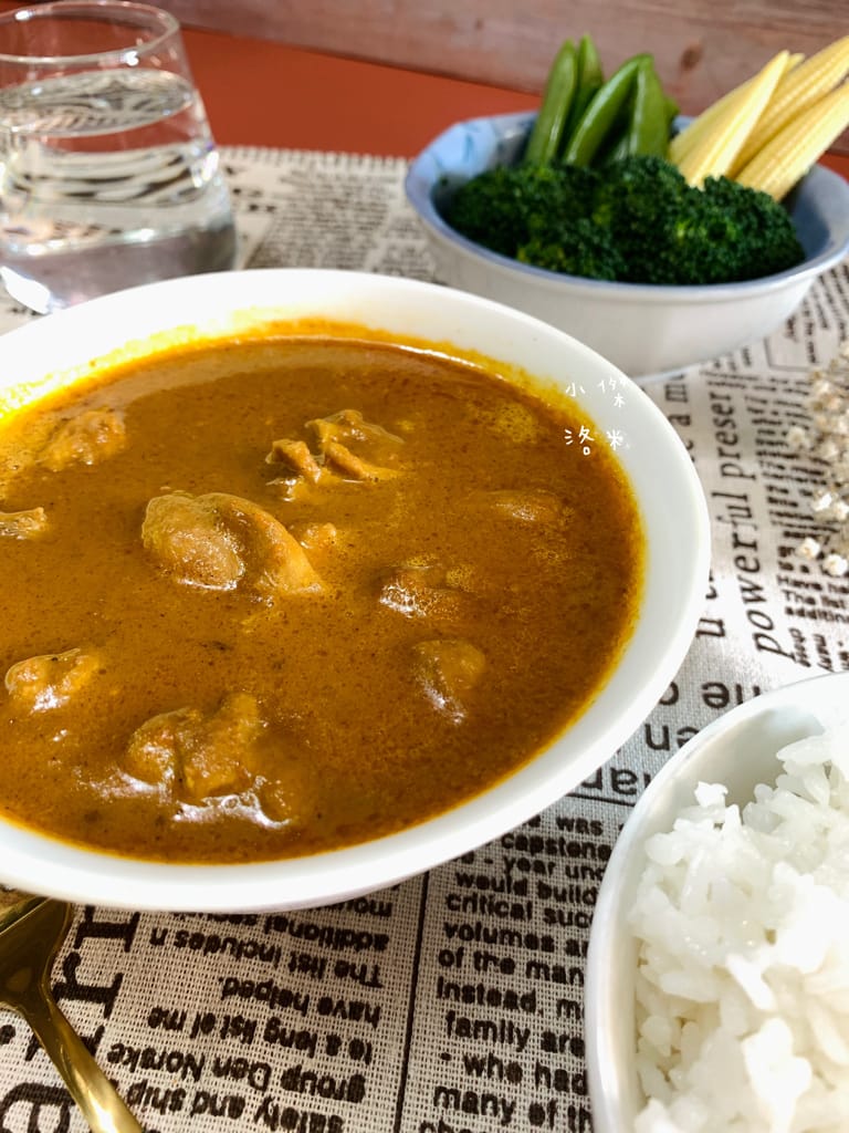 《宅配美食》欣葉·生活·廚房｜用冷凍宅配把師傅手作美味帶回家 果香牛肉黑咖哩/優格奶油雞肉紅咖哩 咖哩控必買 在家優雅出好菜