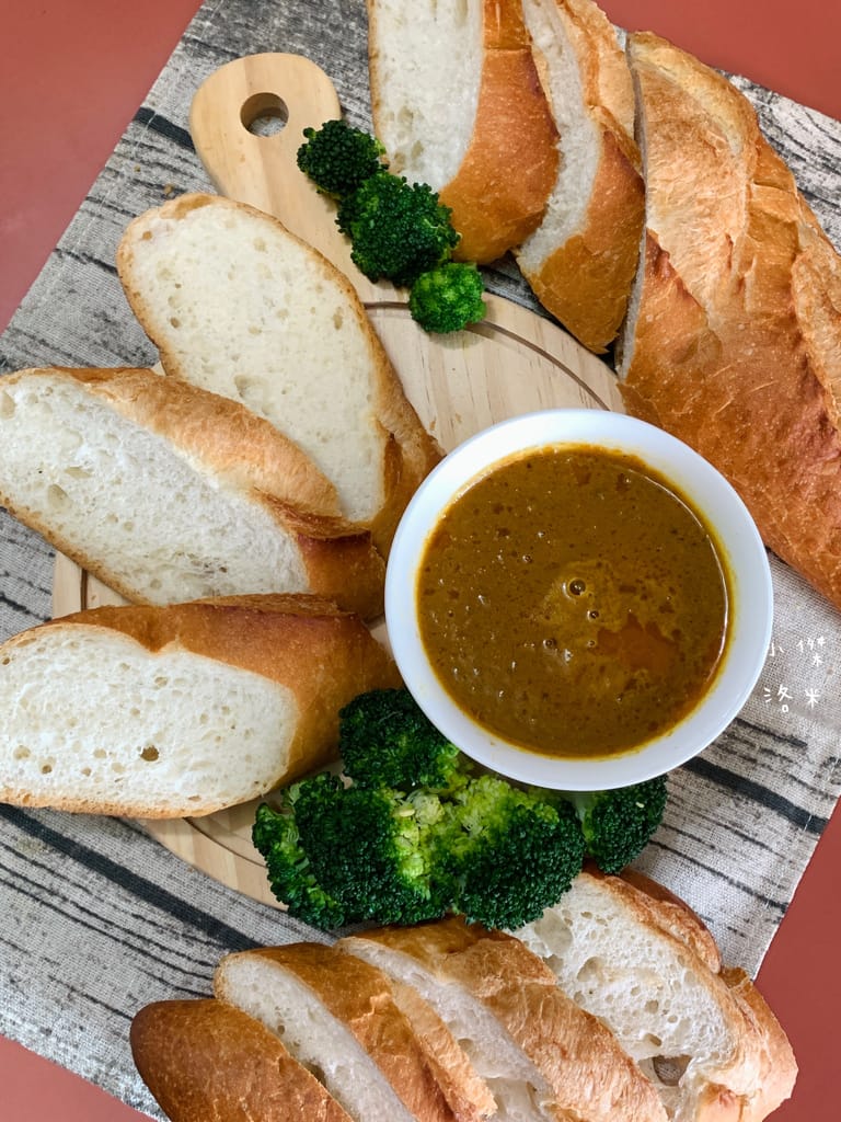 《宅配美食》欣葉·生活·廚房｜用冷凍宅配把師傅手作美味帶回家 果香牛肉黑咖哩/優格奶油雞肉紅咖哩 咖哩控必買 在家優雅出好菜