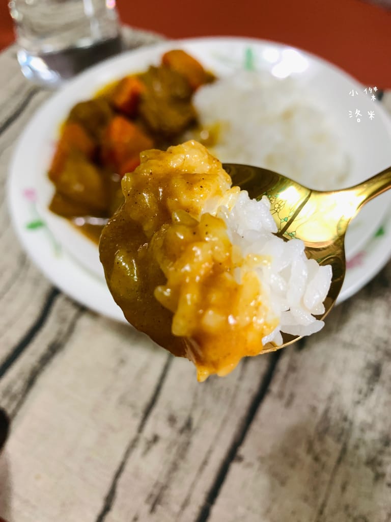 《宅配美食》欣葉·生活·廚房｜用冷凍宅配把師傅手作美味帶回家 果香牛肉黑咖哩/優格奶油雞肉紅咖哩 咖哩控必買 在家優雅出好菜