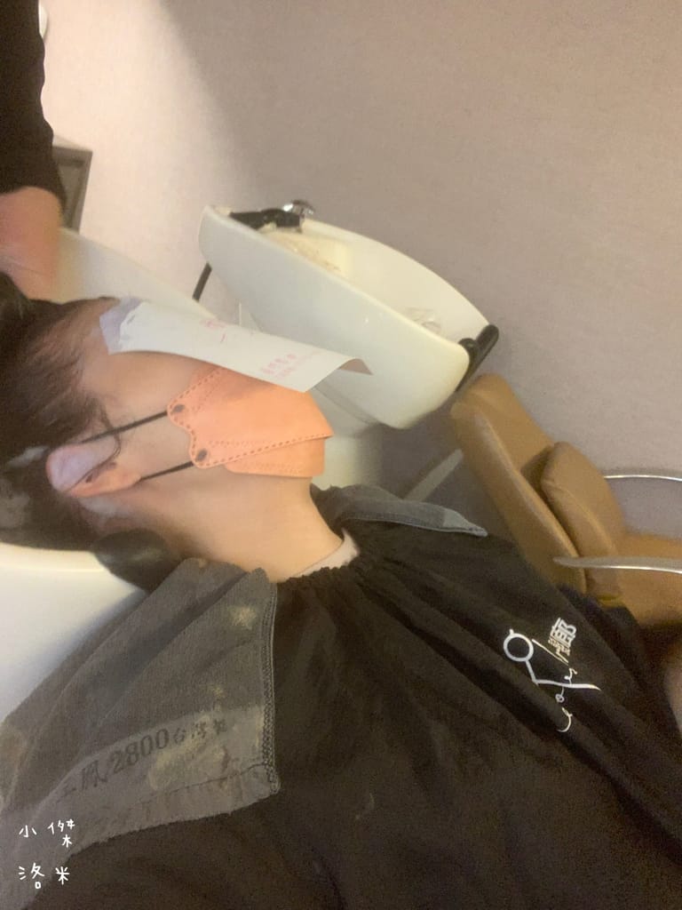 《板橋染髮推薦》Wor hair府中店｜不分長度染/燙1500起超佛心 閃耀柔潤護髮提升回頭率 平價時尚美髮推薦