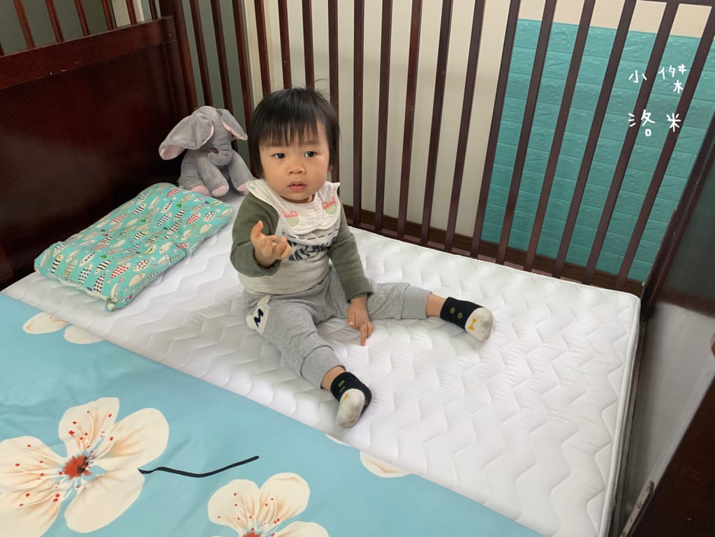 《親子》有窩家具｜可水洗的嬰兒床墊 溢奶尿床輕鬆清理 竹纖維水洗嬰兒床墊 可回收愛地球