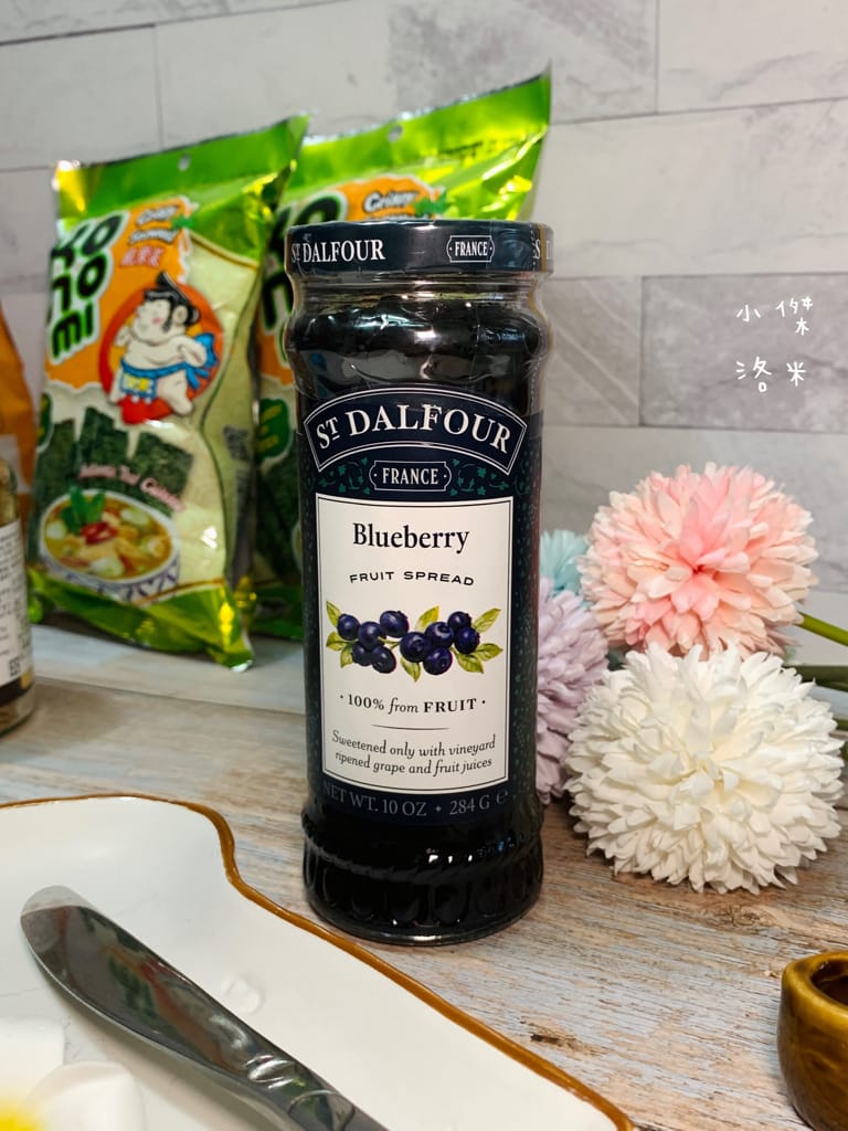 《美食生活》OLDTOWN舊街場白咖啡-鹽香焦糖味｜用一杯香醇白咖啡開啟全新的一天 簡單快速做早餐/下午茶