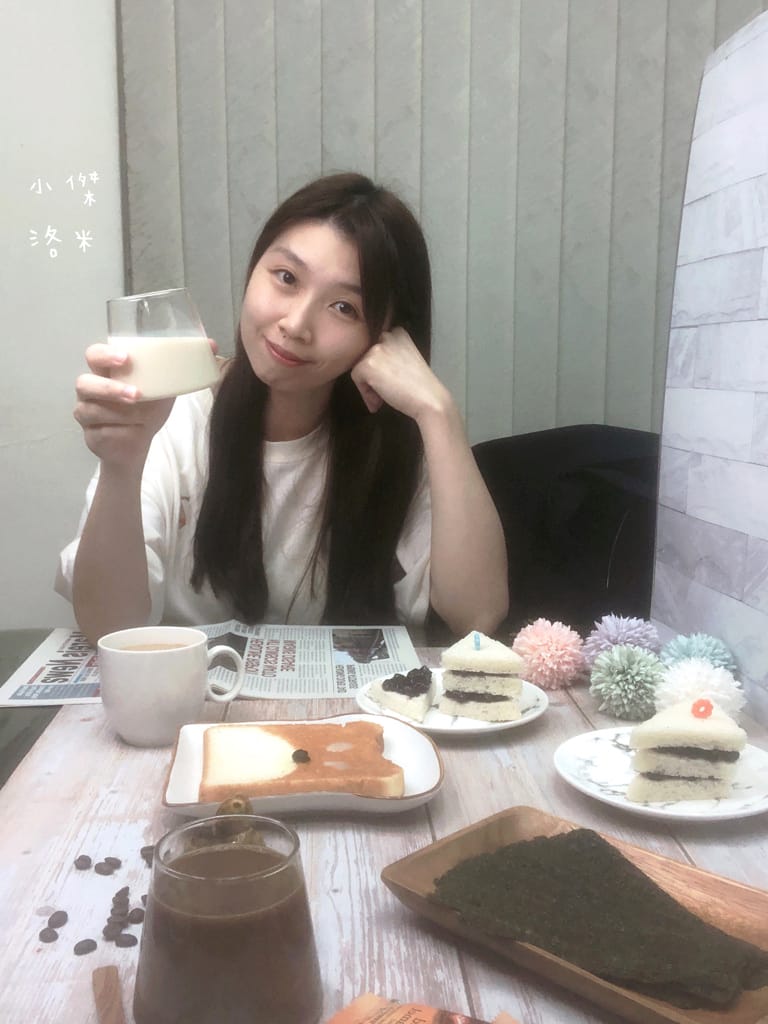 《美食生活》OLDTOWN舊街場白咖啡-鹽香焦糖味｜用一杯香醇白咖啡開啟全新的一天 簡單快速做早餐/下午茶