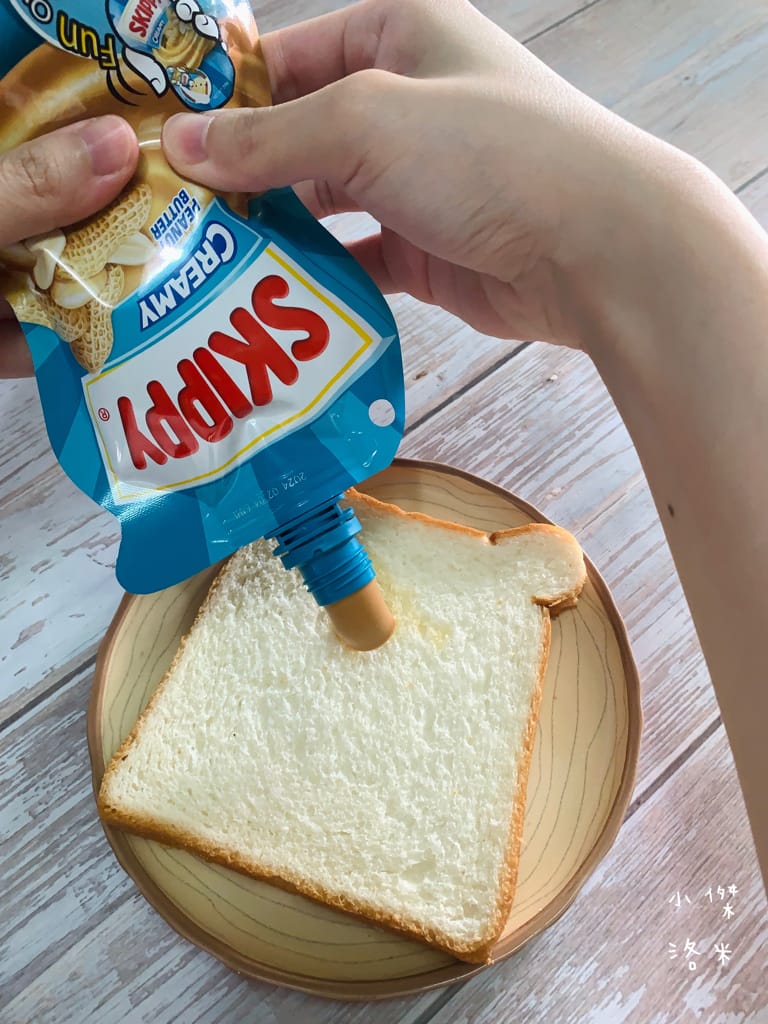 《美食生活》OLDTOWN舊街場白咖啡-鹽香焦糖味｜用一杯香醇白咖啡開啟全新的一天 簡單快速做早餐/下午茶