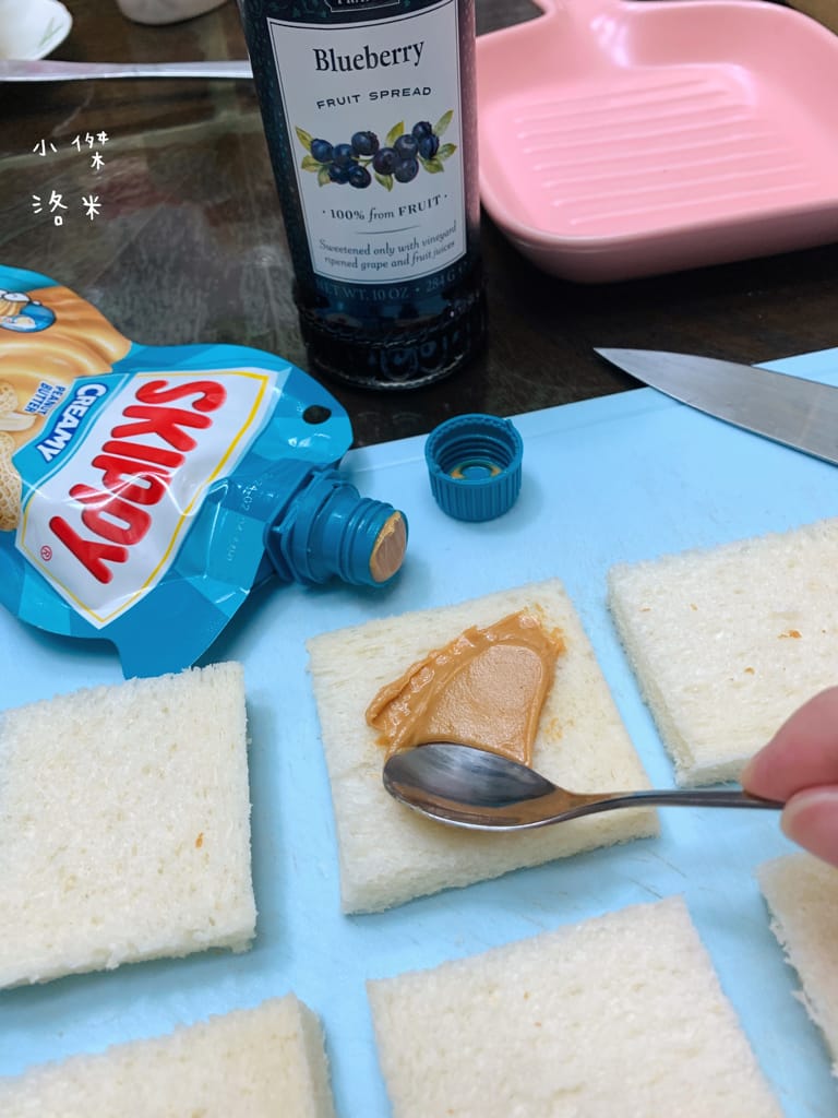 《美食生活》OLDTOWN舊街場白咖啡-鹽香焦糖味｜用一杯香醇白咖啡開啟全新的一天 簡單快速做早餐/下午茶