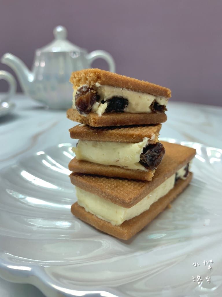 時飴蘭姆葡萄三明治餅乾