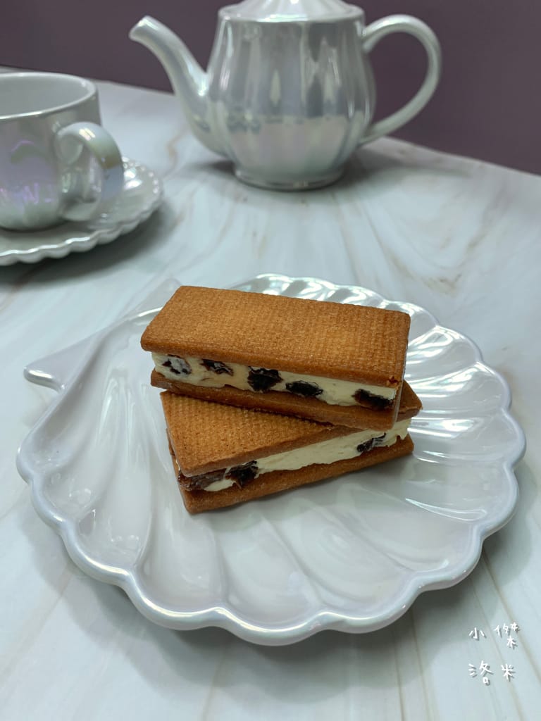 時飴蘭姆葡萄三明治餅乾