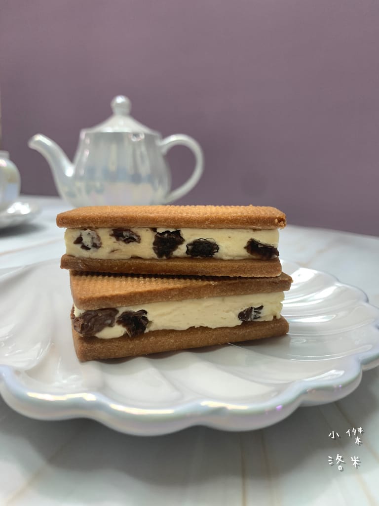 時飴蘭姆葡萄三明治餅乾