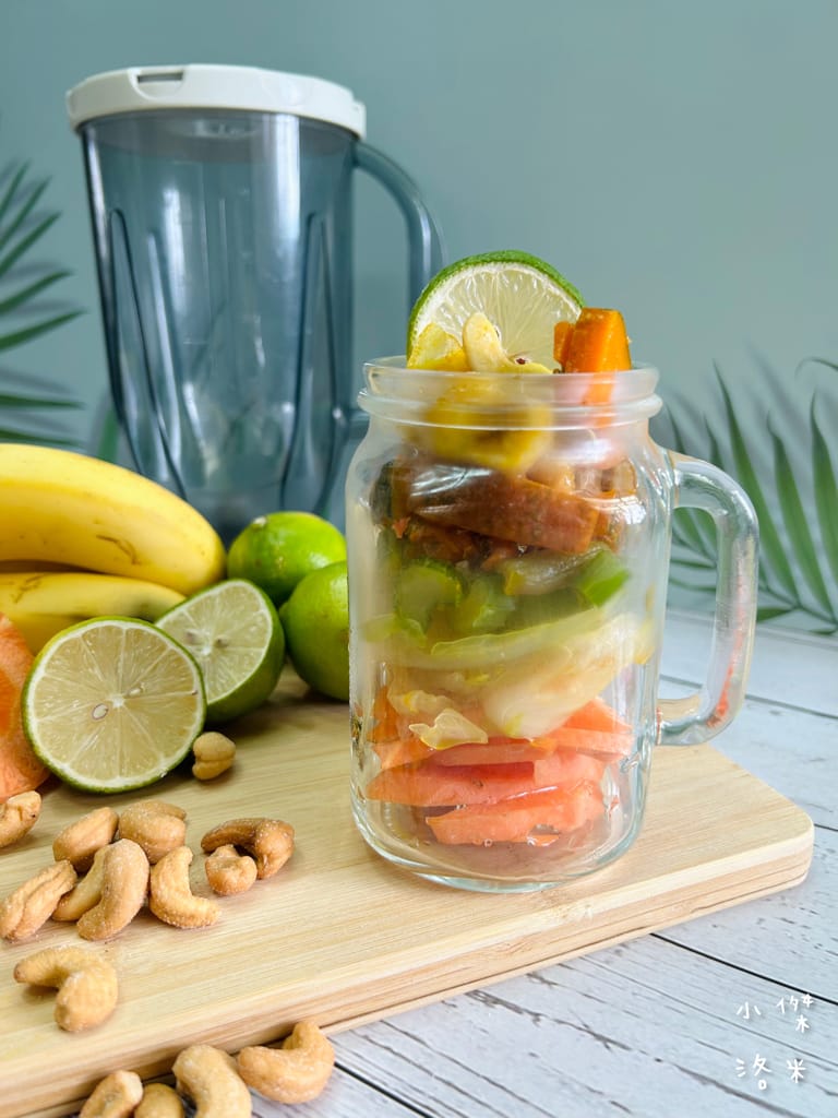 《宅配美食》SMOOSY｜健康蔬果昔宅配為你量身打造天然果昔包 營養綠拿鐵果昔開箱 健康果昔品牌推薦 網美圈SMOOSY評價一致好評