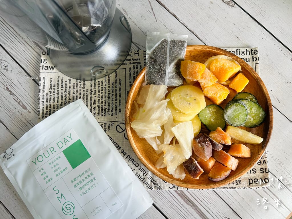 《宅配美食》SMOOSY｜健康蔬果昔宅配為你量身打造天然果昔包 營養綠拿鐵果昔開箱 健康果昔品牌推薦 網美圈SMOOSY評價一致好評