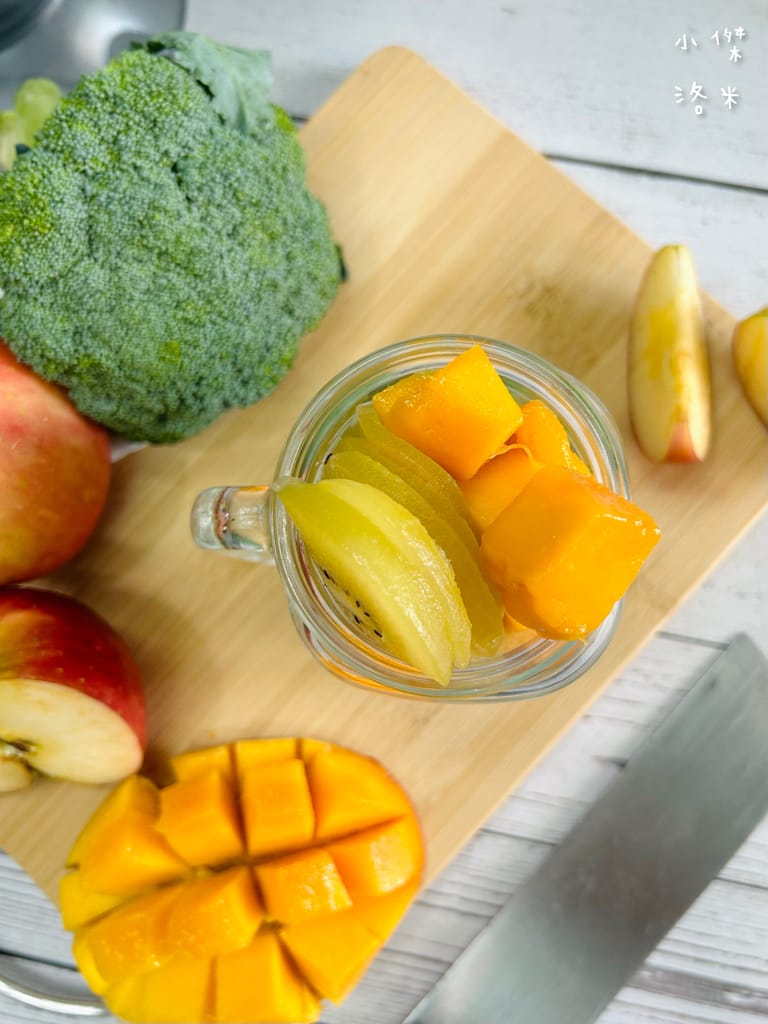 《宅配美食》SMOOSY｜健康蔬果昔宅配為你量身打造天然果昔包 營養綠拿鐵果昔開箱 健康果昔品牌推薦 網美圈SMOOSY評價一致好評