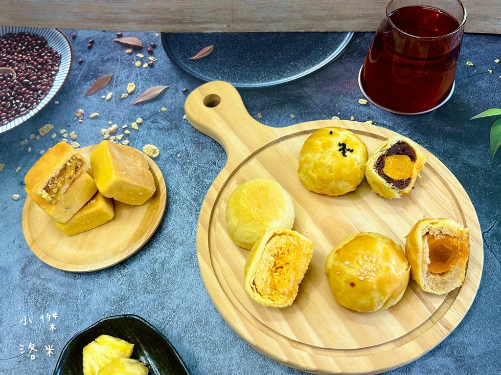 《禮盒》家御滬曉｜大團圓禮盒月餅 影片開箱 烏豆沙蛋黃酥/豆