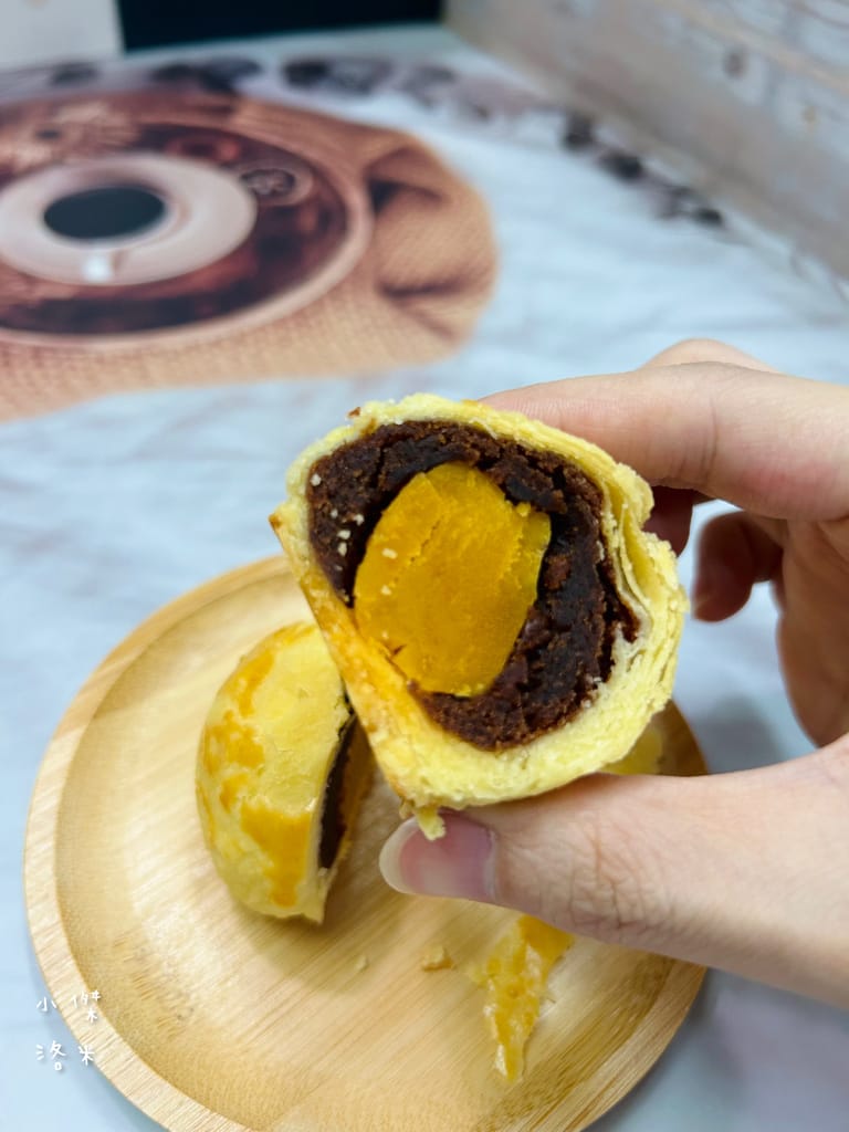 《禮盒》家御滬曉｜大團圓禮盒月餅 影片開箱 烏豆沙蛋黃酥/豆