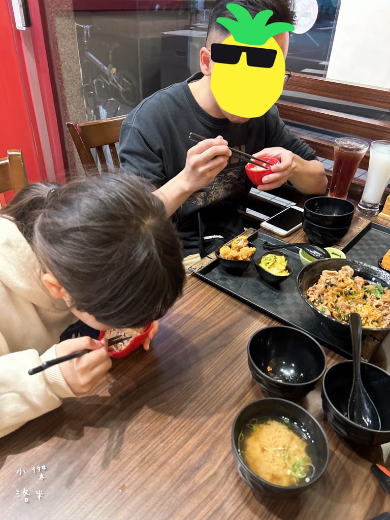 《美食》新丼-三訪｜起司熔岩丼 台式新丼 超香濃起司瀑布 美