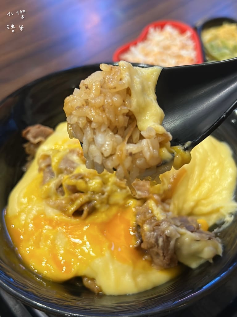 《美食》新丼-三訪｜起司熔岩丼 台式新丼 超香濃起司瀑布 美