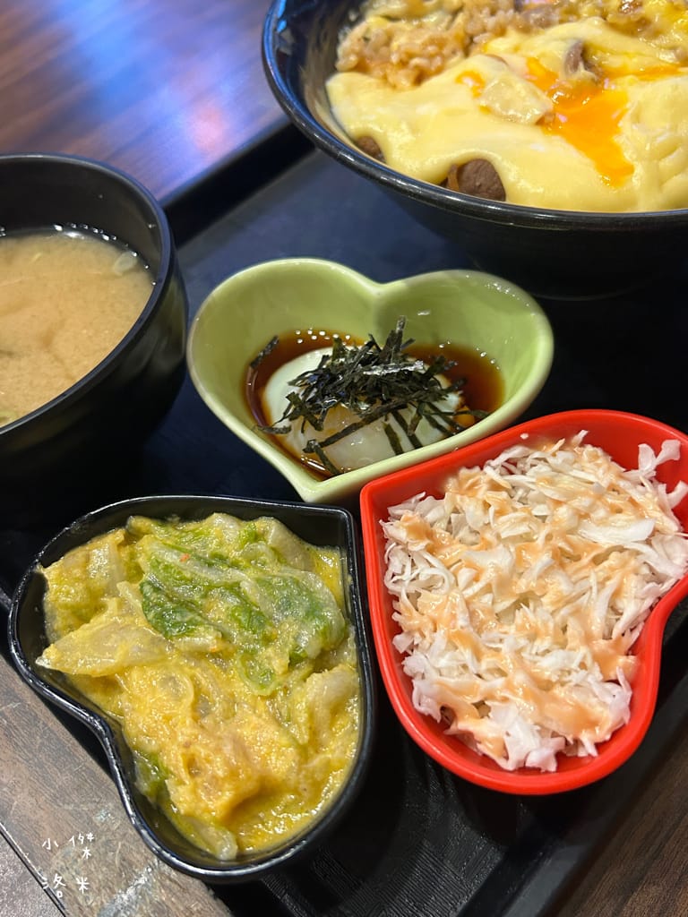 《美食》新丼-三訪｜起司熔岩丼 台式新丼 超香濃起司瀑布 美