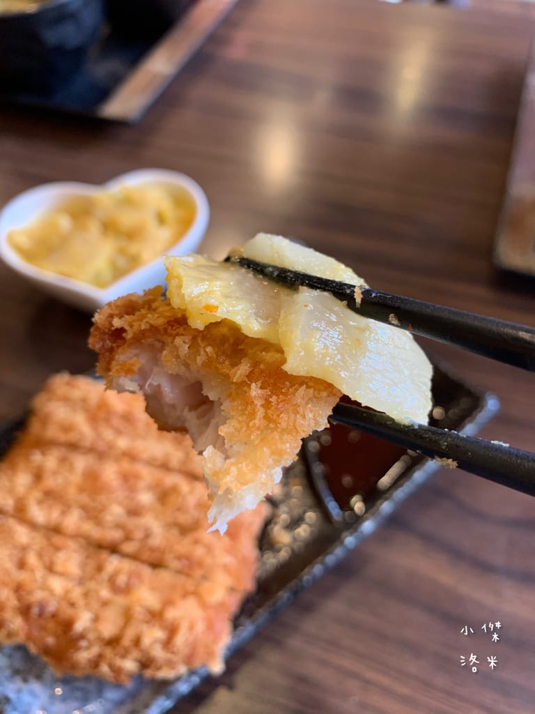 《美食》新丼-三訪｜起司熔岩丼 台式新丼 超香濃起司瀑布 美