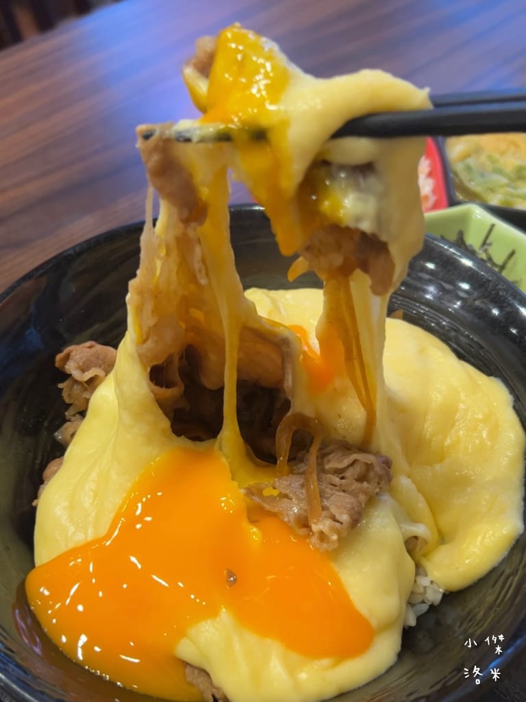 《美食》新丼-三訪｜起司熔岩丼 台式新丼 超香濃起司瀑布 美