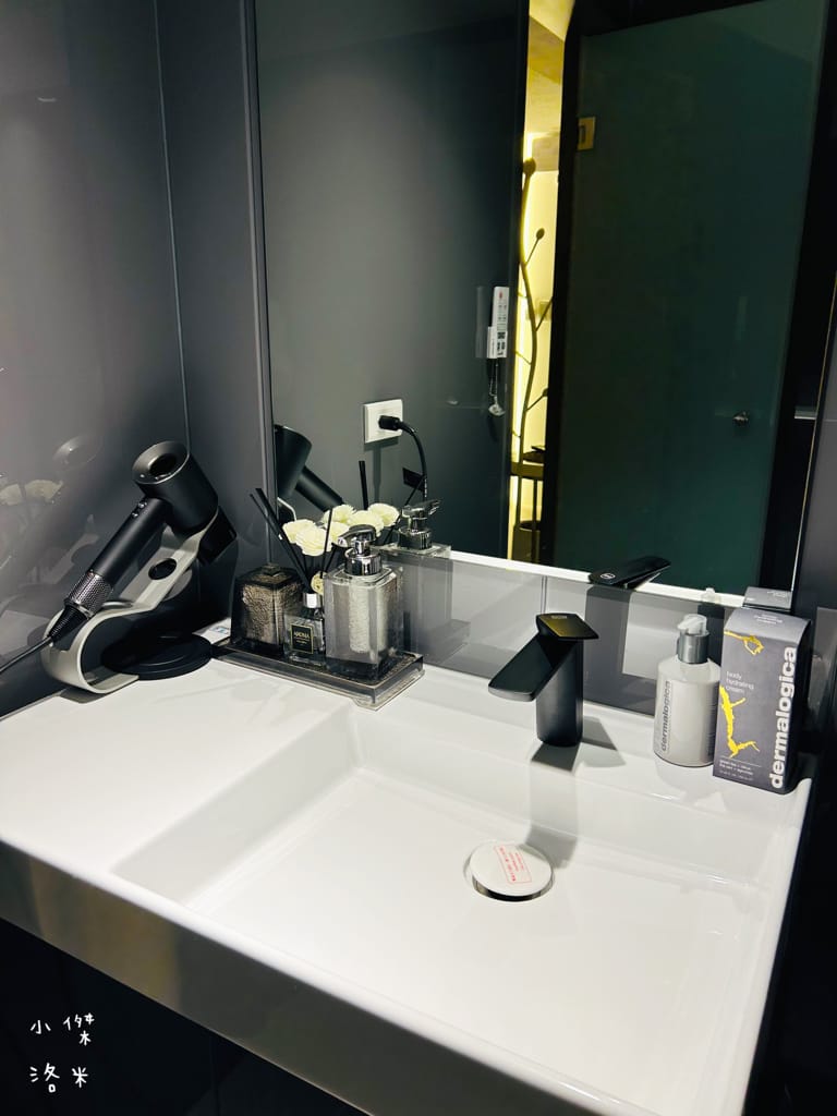 二訪 春天時尚專業半永久紋繡-仿真野生眉｜ 超自然仿真野生眉