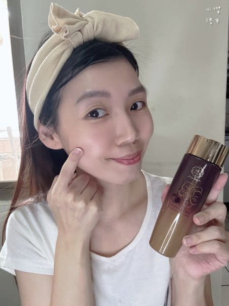 《美容》開箱黑蘭花萃取保養品｜ 黑蘭極皙儷緻胺基酸潔顏乳/黑