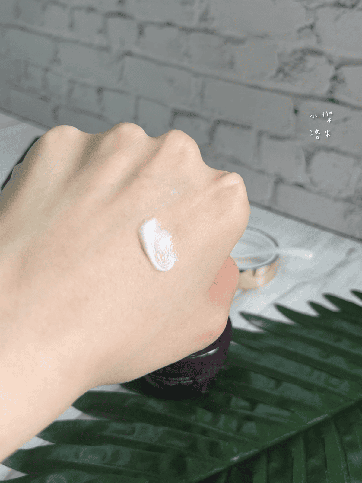 《美容》黑蘭花保養品推薦｜多醣體保養品開箱 黑蘭極皙儷緻胺基