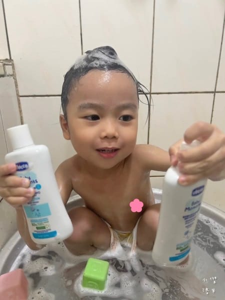 《母嬰》【Chicco】寶貝植萃呵護提籃禮盒｜嬰幼兒保養重點