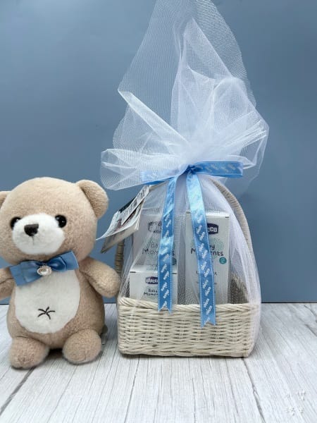 《母嬰》【Chicco】寶貝植萃呵護提籃禮盒｜嬰幼兒保養重點