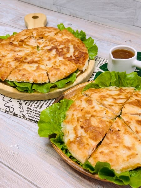 《美食》玩味天盛 月亮蝦餅｜酥脆外皮彈牙內餡 鮮甜蝦肉一口接