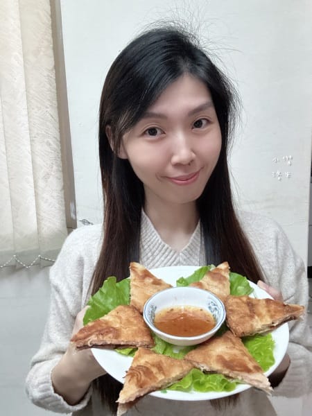 《美食》玩味天盛 月亮蝦餅｜酥脆外皮彈牙內餡 鮮甜蝦肉一口接