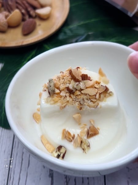 《美食》梅子媽媽手工料理｜棗泥夏威夷果糕 X 手工鹽炒多口味