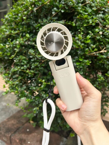 《生活》LARMI 樂米製冷手持風扇LMF08｜快速降溫 高