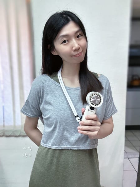 《生活》LARMI 樂米製冷手持風扇LMF08｜快速降溫 高