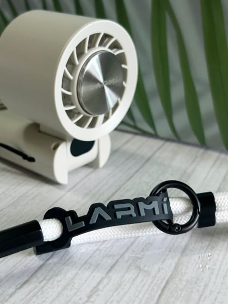 《生活》LARMI 樂米製冷手持風扇LMF08｜快速降溫 高