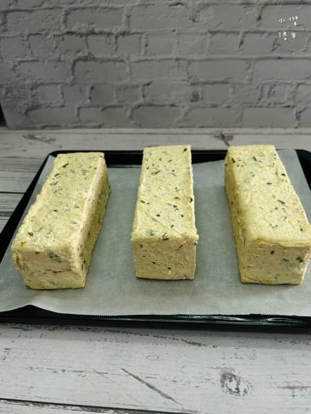 《美食》 蛋就醬時尚輕食｜垂涎含淚香蒜奶油金磚 外酥內嫩 香