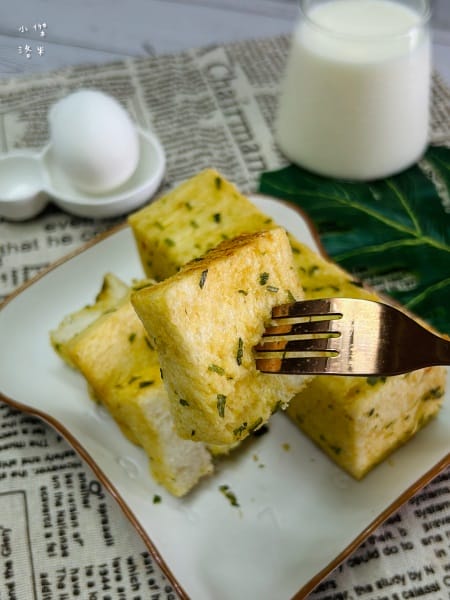《美食》 蛋就醬時尚輕食｜垂涎含淚香蒜奶油金磚 外酥內嫩 香