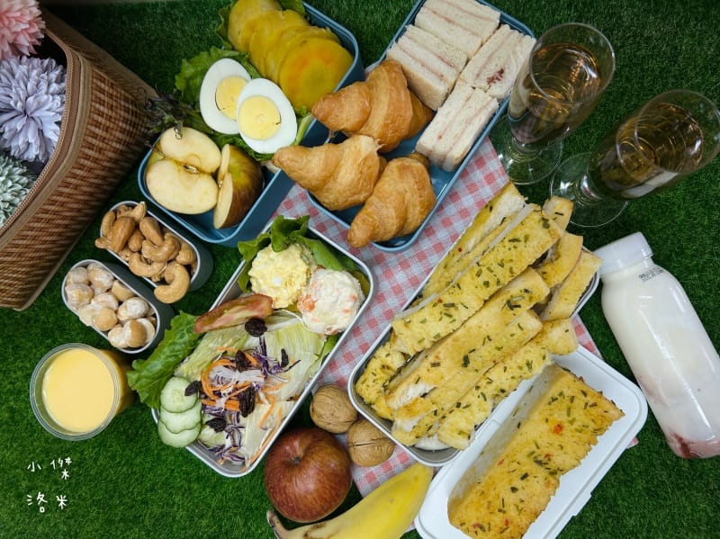 《美食》 蛋就醬時尚輕食｜垂涎含淚香蒜奶油金磚 外酥內嫩 香