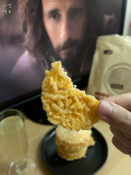 《美食》 一口鍋鍋粑脆餅｜酥脆餅乾分享 來一片米製脆餅 香到
