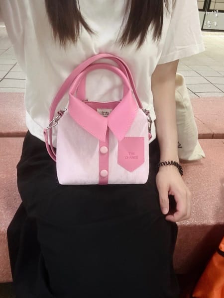 《禮品》楽澗 衣服小茶揹｜被精品茶耽誤的精品包 美到犯規美到