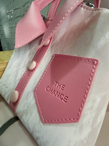 《禮品》楽澗 衣服小茶揹｜被精品茶耽誤的精品包 美到犯規美到