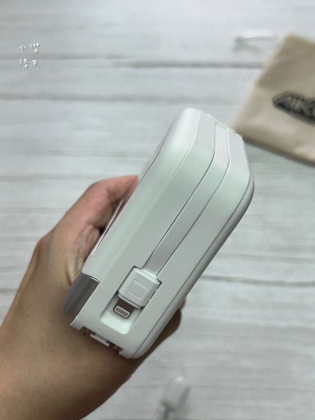 《3C》 愛客科技行動電源評價|麥塊充特快充行動電源 小體積 26