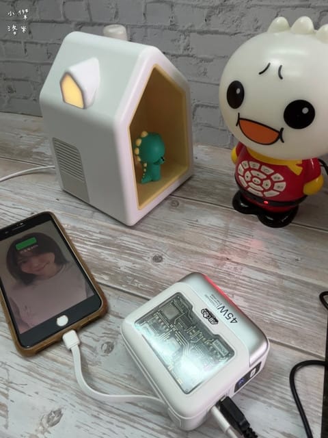 《3C》 愛客科技行動電源評價|麥塊充特快充行動電源 小體積 44