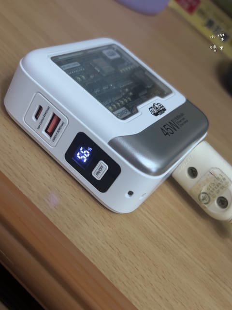 《3C》 愛客科技行動電源評價|麥塊充特快充行動電源 小體積 39
