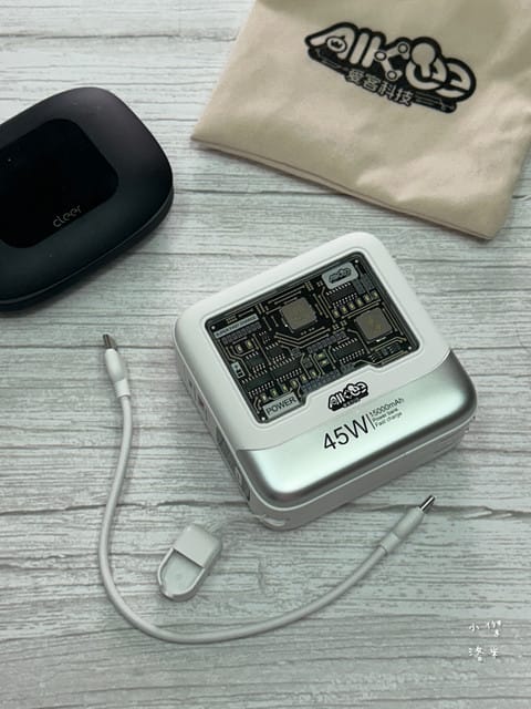 《3C》 愛客科技行動電源評價|麥塊充特快充行動電源 小體積 37