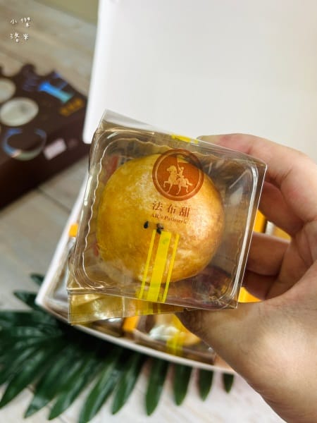 法布甜蛋黃酥-單顆展示