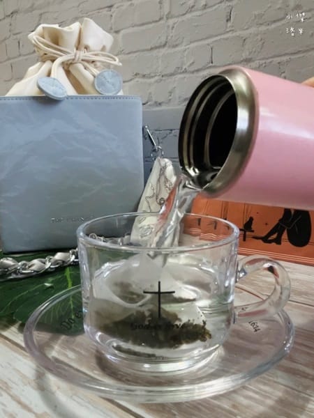 《禮盒》楽澗評價｜被茶耽誤的精品包？！讓人愛不釋手的特色伴手