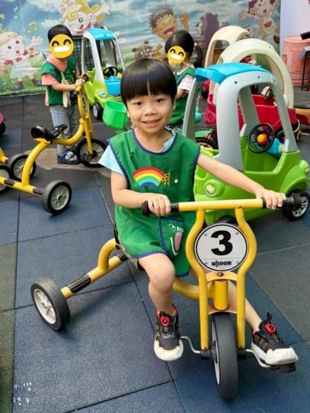 《健康》【momochan沫沫將】正版授權人氣IP小小兵系列