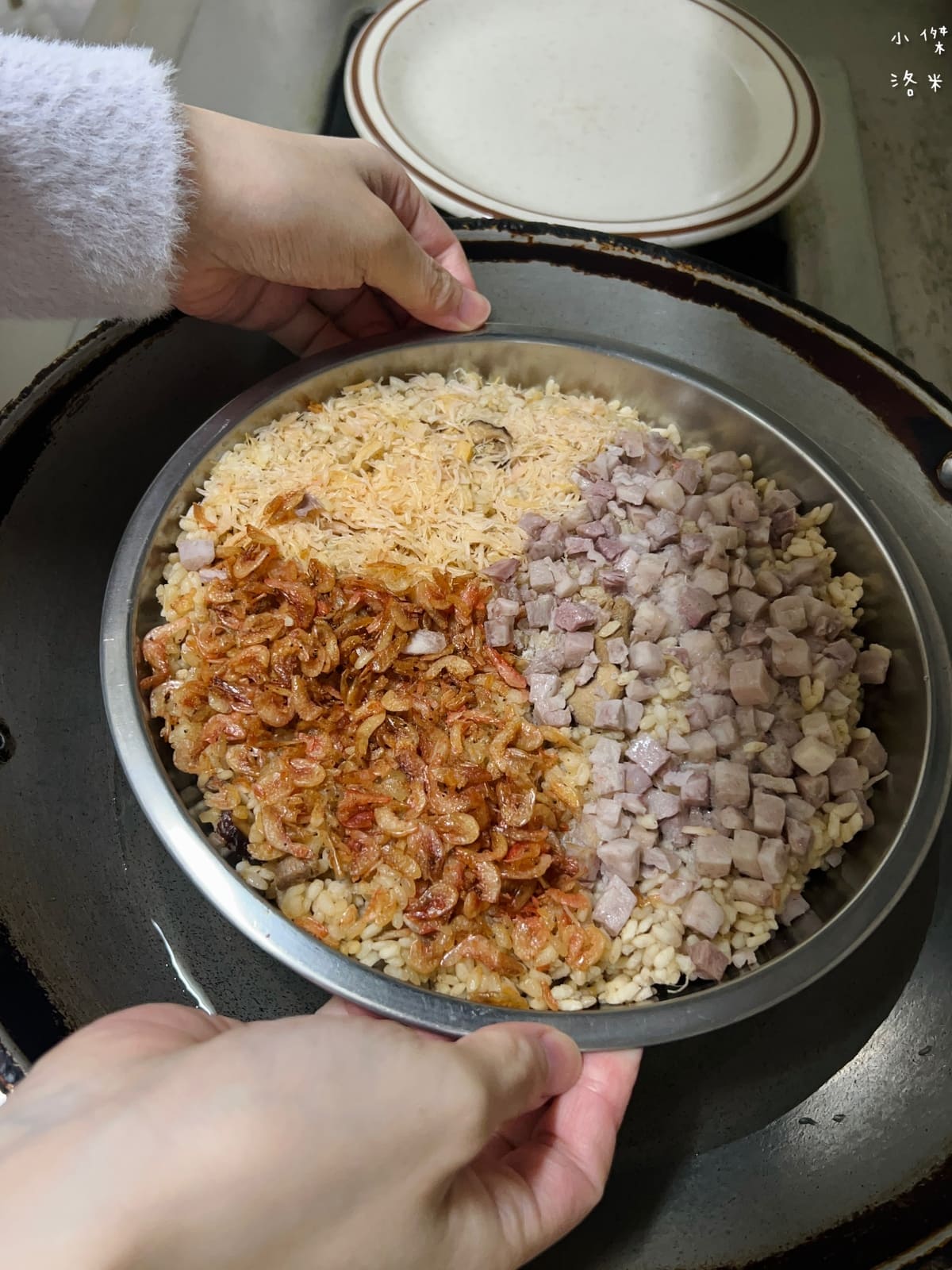 《宅配美食》大甲王記滷味宅配年菜推薦|干貝三味米糕 干貝海鮮羹 茶香桶仔雞 媳婦救星神隊友 - 第17張圖 《宅配美食》大甲王記滷味宅配年菜推薦|干貝三味米糕 干貝海鮮羹 茶香桶仔雞 媳婦救星神隊友