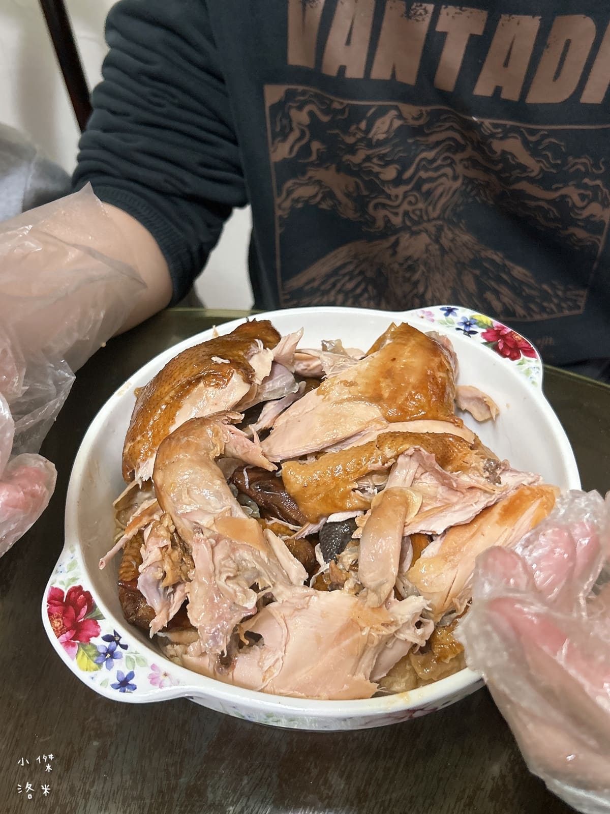 《宅配美食》大甲王記滷味宅配年菜推薦|干貝三味米糕 干貝海鮮羹 茶香桶仔雞 媳婦救星神隊友 - 第34張圖 《宅配美食》大甲王記滷味宅配年菜推薦|干貝三味米糕 干貝海鮮羹 茶香桶仔雞 媳婦救星神隊友