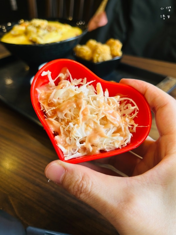 《美食》新丼|超殺優惠 不好吃賠一百 起司瀑布 超厚豬排吃不膩 台北丼飯推薦 2026中山站美食 - 第22張圖 《美食》新丼|超殺優惠 不好吃賠一百 起司瀑布 超厚豬排吃不膩 台北丼飯推薦 2026中山站美食