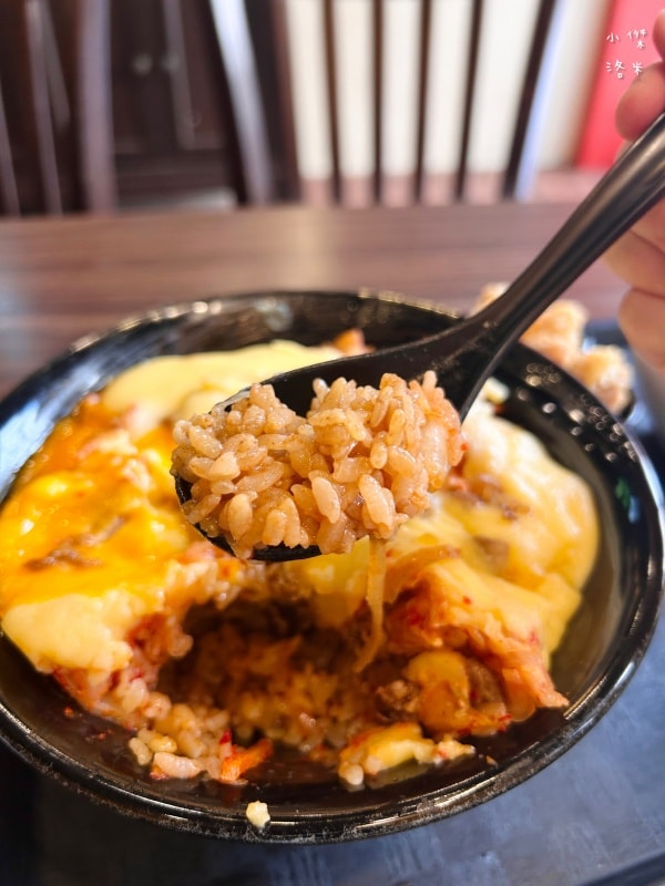 《美食》新丼|超殺優惠 不好吃賠一百 起司瀑布 超厚豬排吃不膩 台北丼飯推薦 2026中山站美食 - 第19張圖 《美食》新丼|超殺優惠 不好吃賠一百 起司瀑布 超厚豬排吃不膩 台北丼飯推薦 2026中山站美食